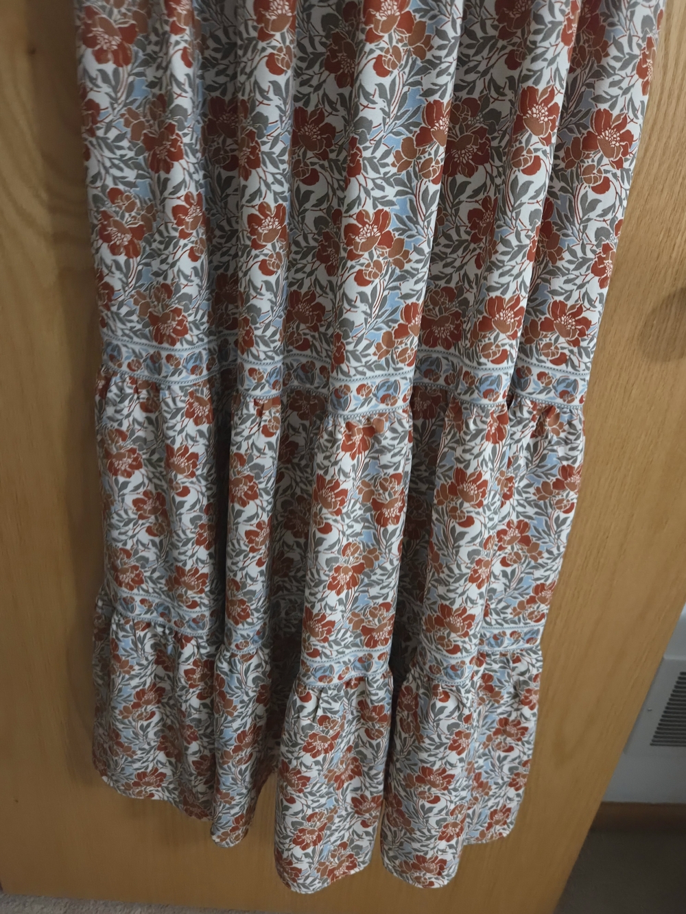Max Studio White and Rust Floral Maxi Dress LNWoT - Picture 4 of 6